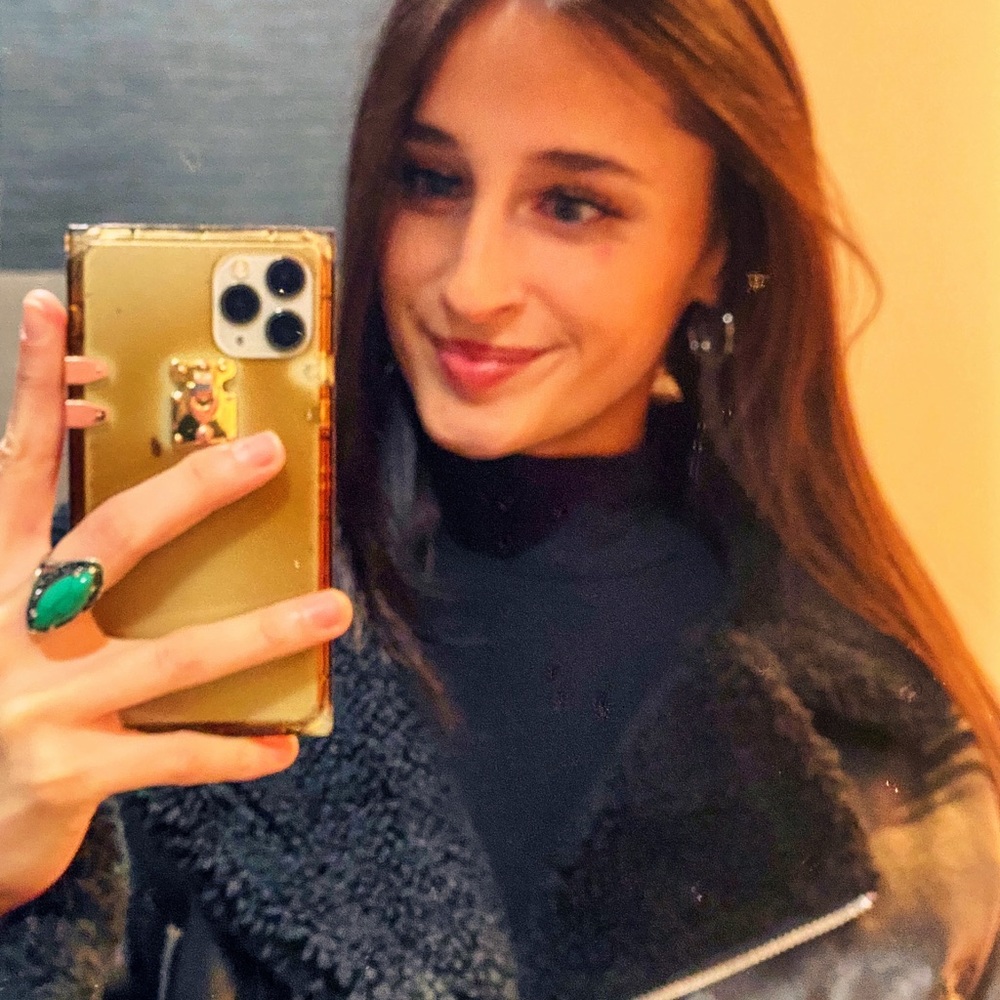 Meet your Posher, Kamrin